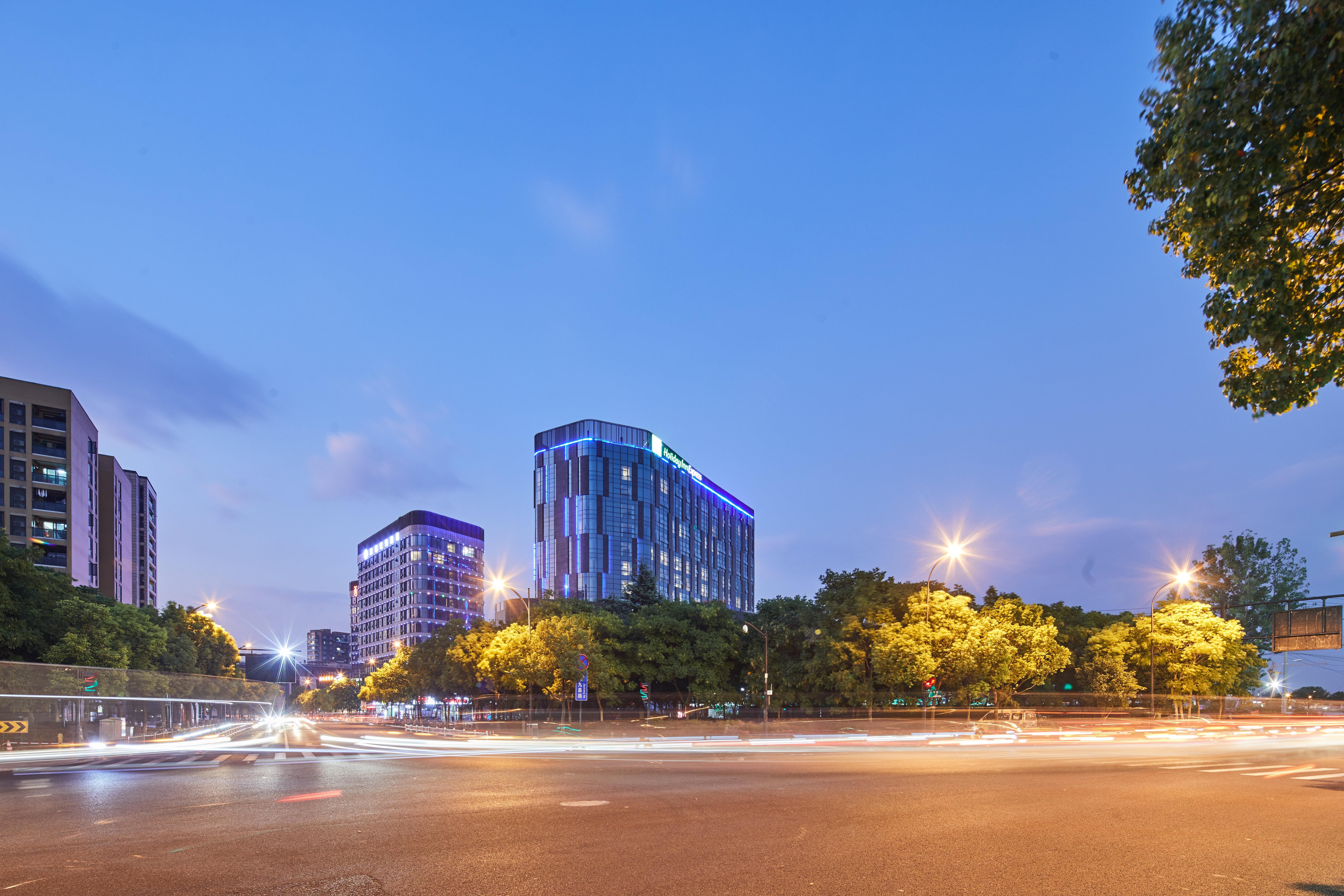 Holiday Inn Express Hangzhou Jiuzhou By Ihg Exterior photo